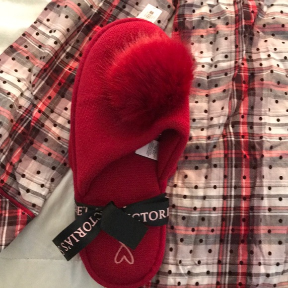 Nightgown and slipper set - Picture 2 of 2